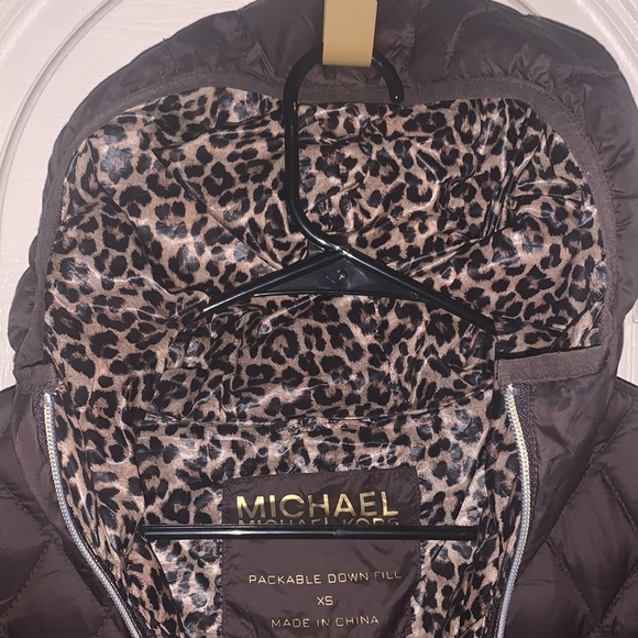 (Two)Red puffer coat Steve Madden(small) and brown puffer Michael Kors (xsmall) - Picture 5 of 6